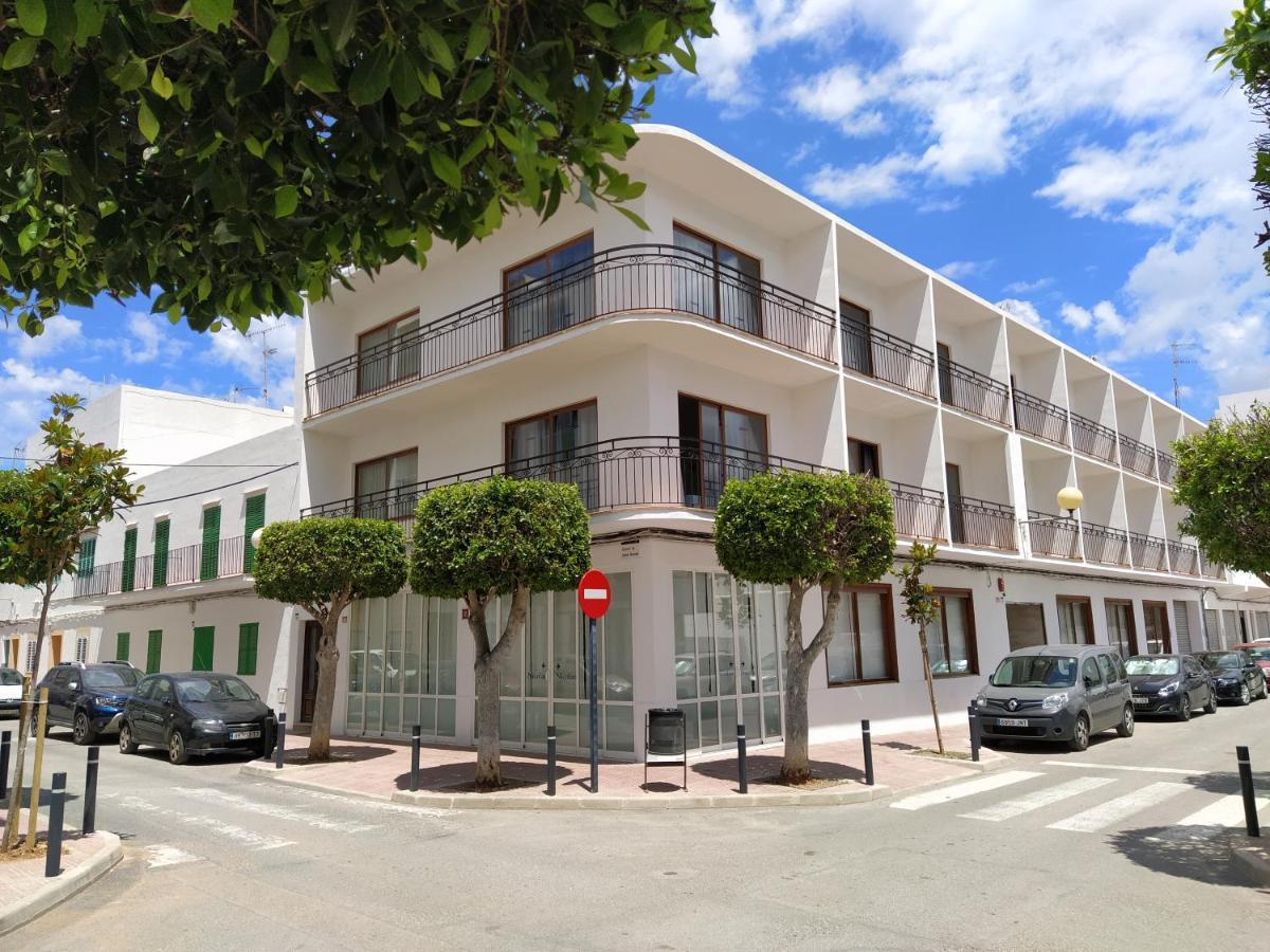 Hostal Residencia Nicolau Σαν Αντόνιο Εξωτερικό φωτογραφία