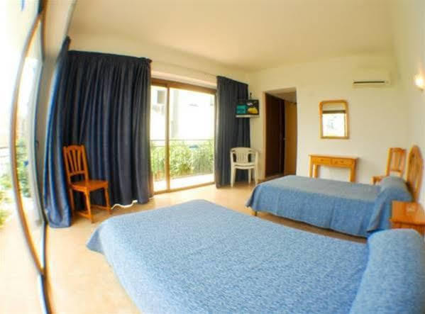 Hostal Residencia Nicolau Σαν Αντόνιο Εξωτερικό φωτογραφία